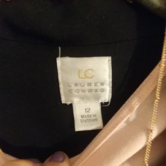 Lauren Conrad Black 3/4 Sleeve Blazer - Picture 2 of 2